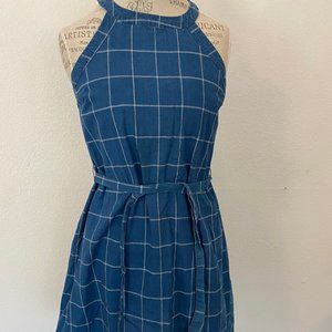 Sleeveless lightweight cotton shift dress